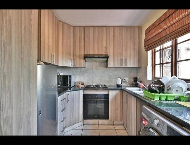 2 BEDROOM APARTMENT FOR SALE IN MORNINGSIDE